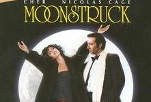 电影月色撩人在线观看,浪漫悬疑，情感纠葛，揭秘都市爱情迷局