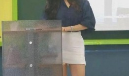 女教师6在线观看,激情燃烧的课堂瞬间，在线观看揭秘