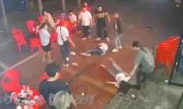 唐山打人爆料小伙视频播放,小伙勇敢曝光，视频引发全网关注