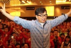 成龙爆料娱乐圈多黑,揭秘幕后黑幕与潜规则